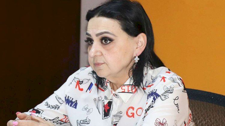    “Toppuş bacı“nın ayaqları tutuldu   