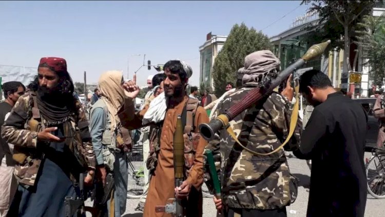    “Taliban“ gözəllik salonlarını bağladır   