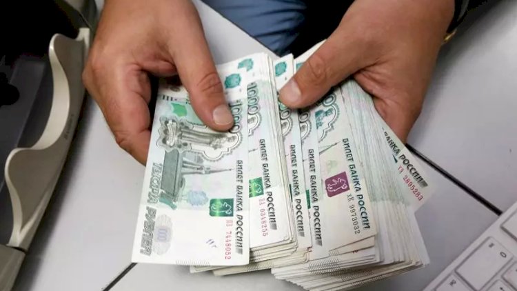    Rusiyada 3,35 trilyon rubl büdcə kəsiri   