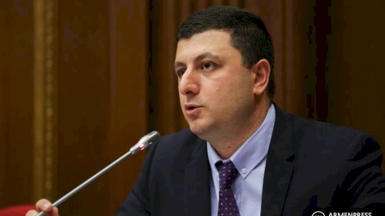    Müxalif deputat Paşinyanı tənqid etdi   
