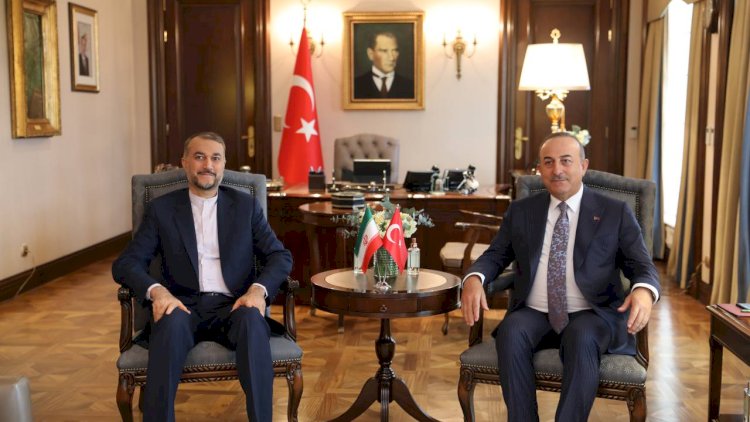    Türkiyə və İran XİN rəhbərləri görüşdü   