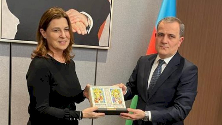    Ceyhun Bayramov israilli diplomatla görüşdü   