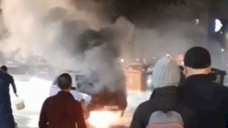    Bakıda minik avtomobili alovlandı - Video   