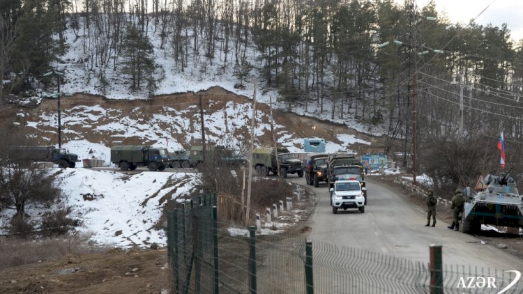    Ruslara məxsus 7 maşın aksiya ərazisindən keçdi   