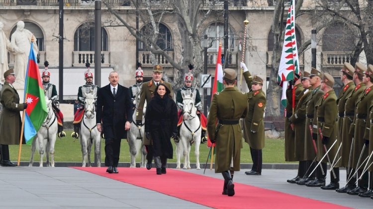    Budapeştdə İlham Əliyevin rəsmi qarşılanma mərasimi olub   
