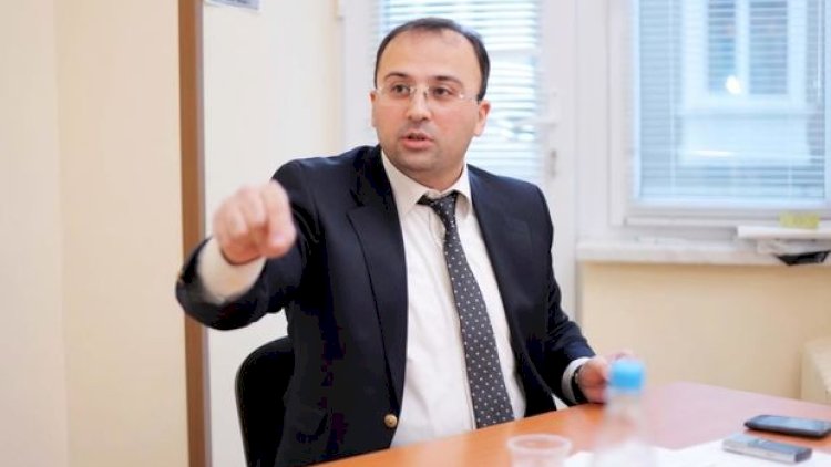    “Bizdəki dindarlar deyir ki, Sistani ağa dini liderimizdir: Ondan imtina olunmalıdır”    