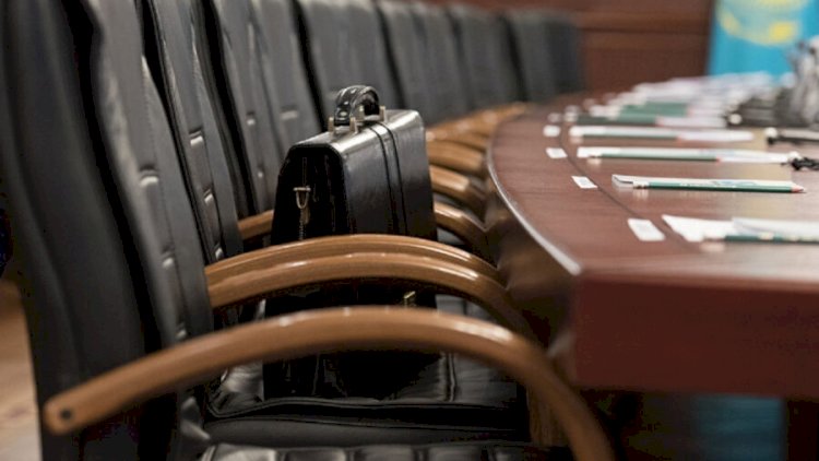    Nazirliyin vəzifəli şəxsləri işdən çıxarıldı   