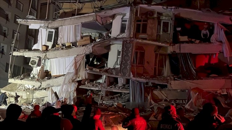    Türkiyədə dəhşətli zəlzələ: 7.4 bal – Böyük dağıntılar var   