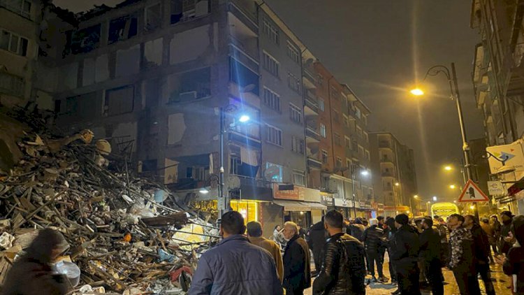    Türkiyə və Suriyada ölənlərin sayı artır   