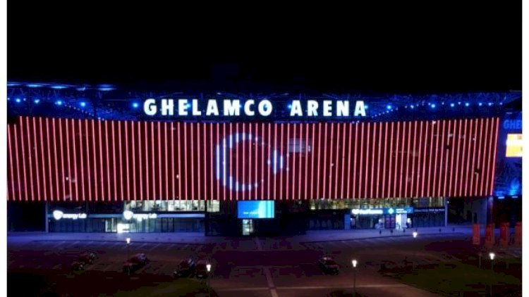    “Qarabağ“ın rəqibi stadionunu türk bayrağının rənglərinə boyadı   