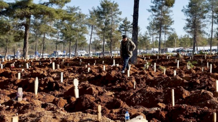    Zəlzələ qurbanlarının son mənzili - Ürəkdağlayan   FOTOLAR