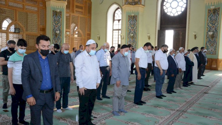   Məscidlərimizdə zəlzələdə ölənlər üçün cənazə namazı qılındı   