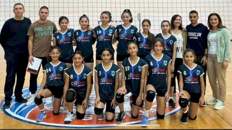    16 voleybolçu dağıntılar altında öldü   