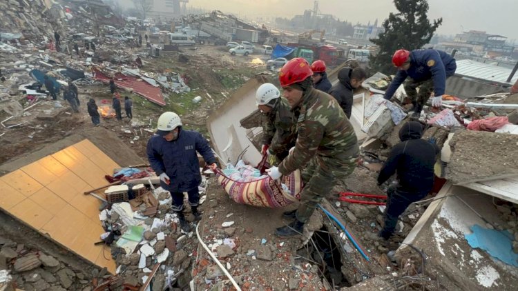    122 saat sonra 70 yaşlı qadın dağıntıdan sağ çıxdı   