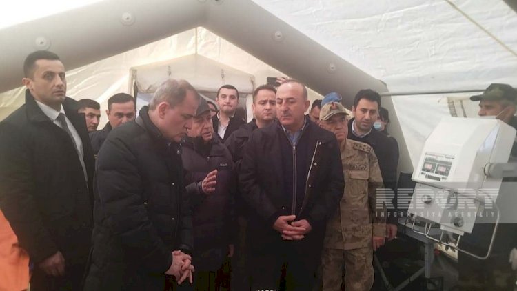    Mövlud Çavuşoğlu Azərbaycan həkimlərinə təşəkkür etdi   