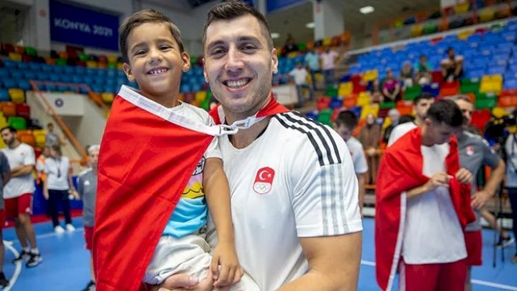    Türkiyə millisinin kapitanı və oğlu həlak oldu   