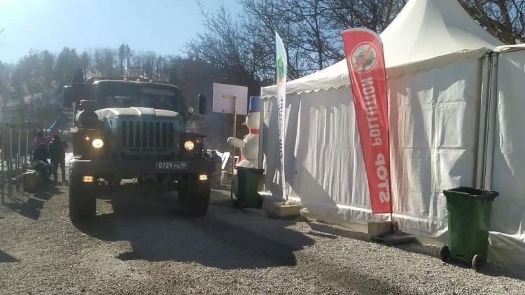    Sülhməramlıların daha 16 maşını Laçın yolundan keçdi   