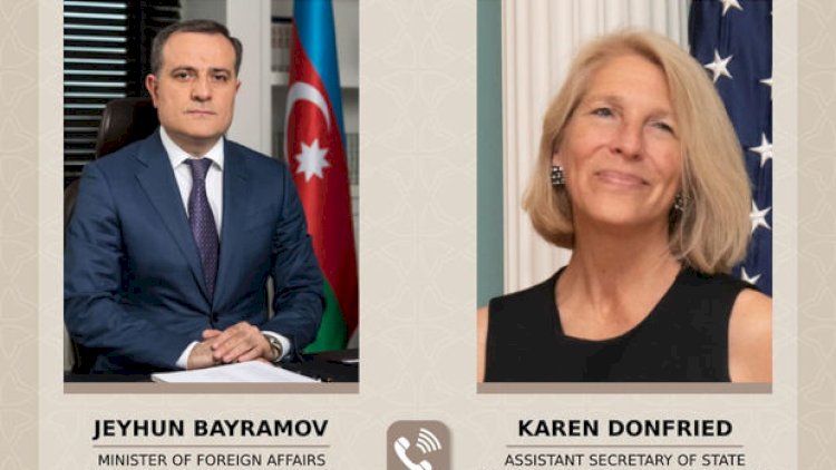    Ceyhun Bayramov Karen Donfridlə telefonla danışdı   