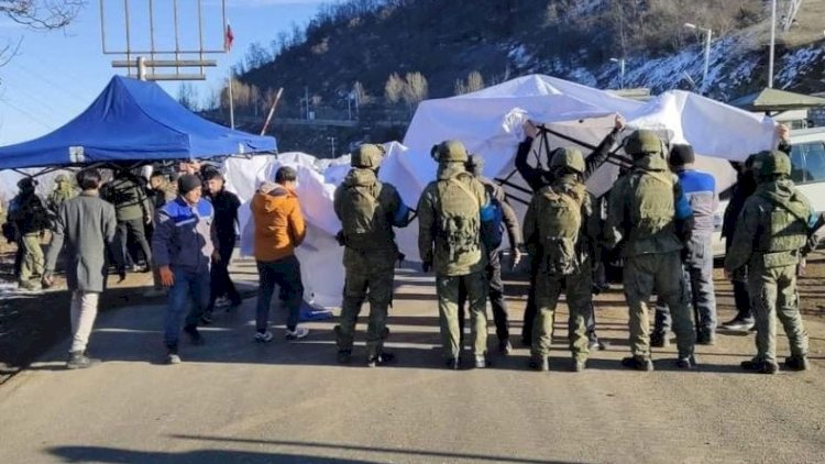    “Rus icması” tamaşasının sonu: Pərdə bağlanır,   hərbi əməliyyatların anonsu...