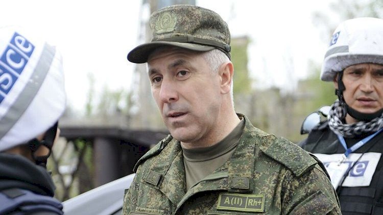    Putin Rüstəm Muradova general-polkovnik rütbəsi verdi   