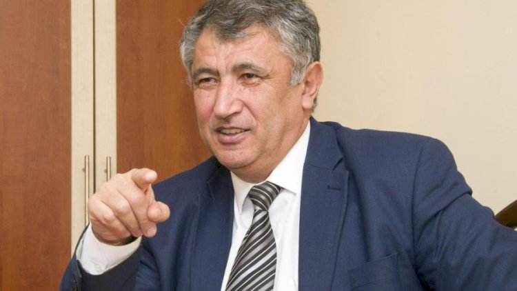    “Kaş, hamıya ev qismət olsun” – Prezidentin ev verdiyi şair danışdı   