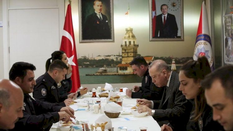    Ərdoğan polis idarəsini ziyarət edən zaman zəlzələ oldu   