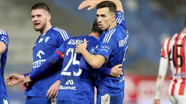    Futbolçumuzun Cənubi Koreya klubuna keçidi rəsmiləşdi   
