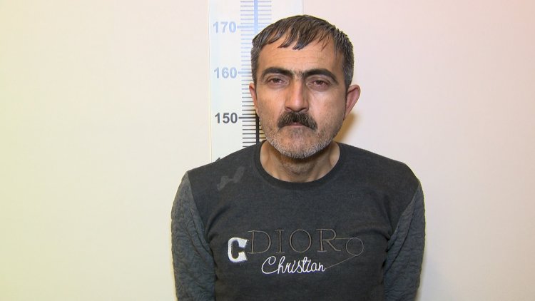    Narkotik satıcısının evində “Kalaşnikov“ tapıldı   