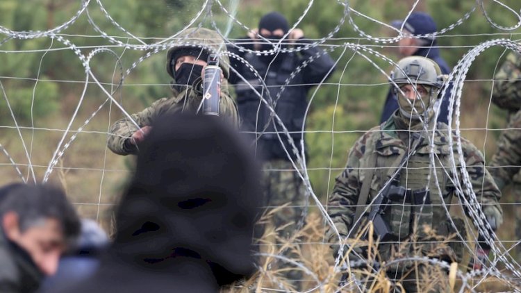    Belarus Litva ilə sərhədə qoşun yığır   