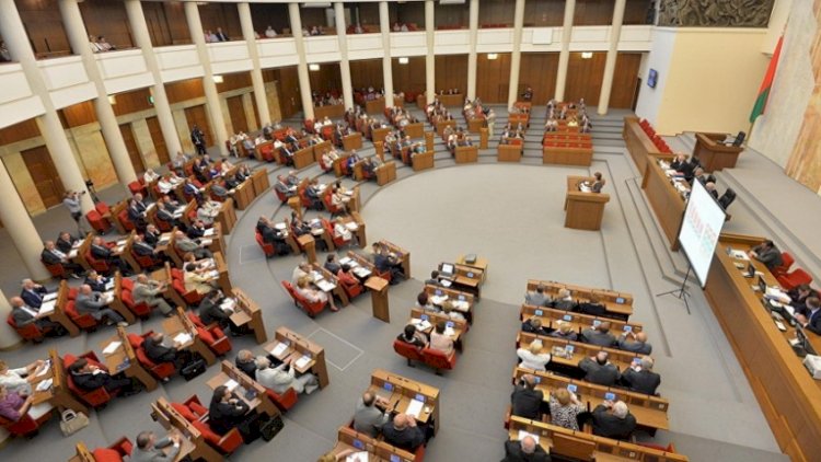    Belarusda məmurlar üçün ölüm hökmü qüvvəyə minə bilər   