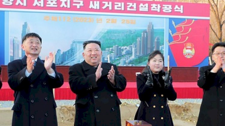    Koreya lideri yenidən qızı ilə göründü   
