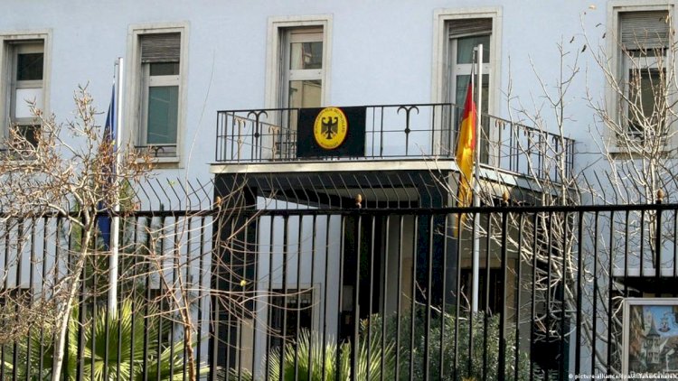    2 alman diplomat İrandan qovuldu   