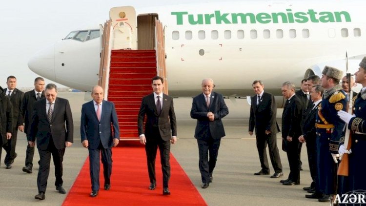    Türkmənistan Prezidenti Azərbaycana gəldi - FOTO   