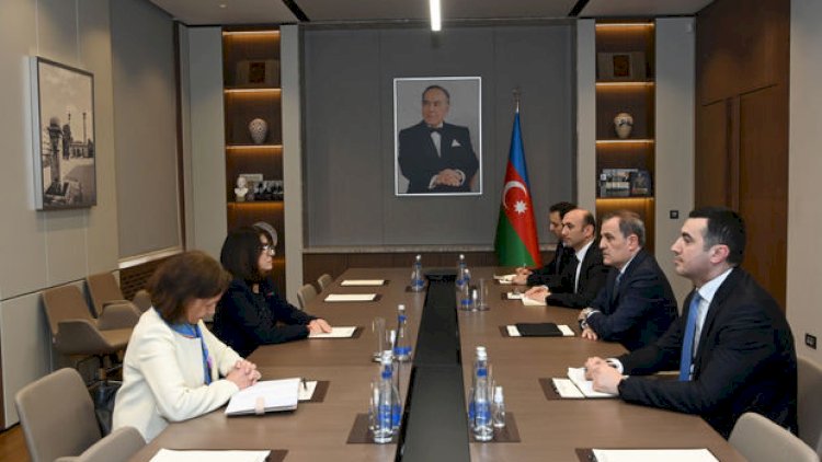    Ceyhun Bayramov Fransa Senatının üzvü Natali Qule ilə görüşdü   