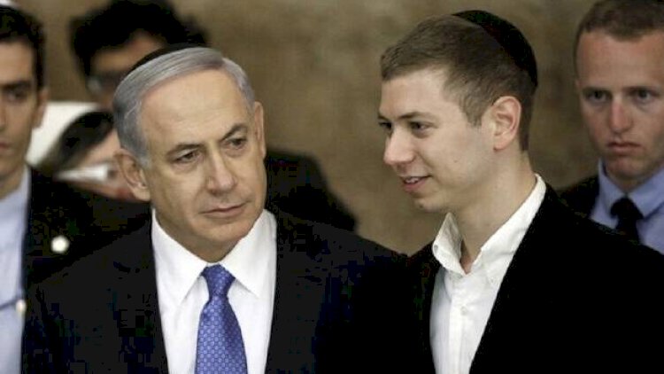    Netanyahunun oğlu etirazçıları “terrorçu“ adlandırdı   
