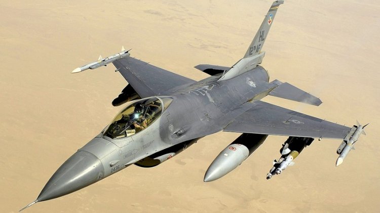    Ukraynalı pilotlar “F-16”-larda təlim keçmək üçün ABŞ-yə gedib    