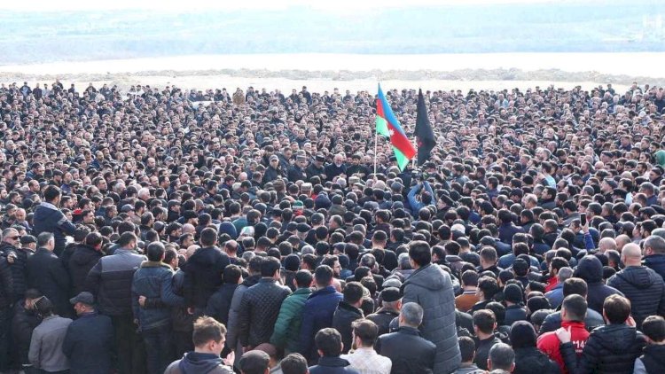    Hacı Şahinin dəfnində maraqlı detal: “O mənzərədə Bütöv Azərbaycanı görürəm”   
