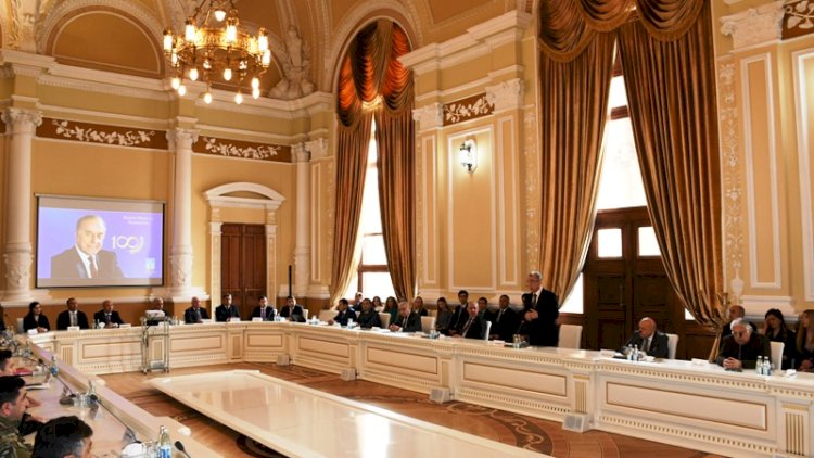    BŞİH-də “Heydər Əliyev və Azərbaycan” mövzusunda konfrans keçirildi   