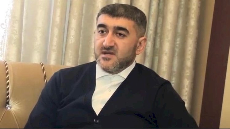    “Başdaşına qadınların açıq-saçıq şəklini vurmaq olmaz, onlar günaha batır”   