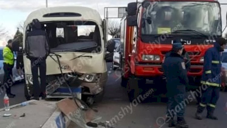    İrəvanda qəza: 13 hökumət işçisi yaralandı   