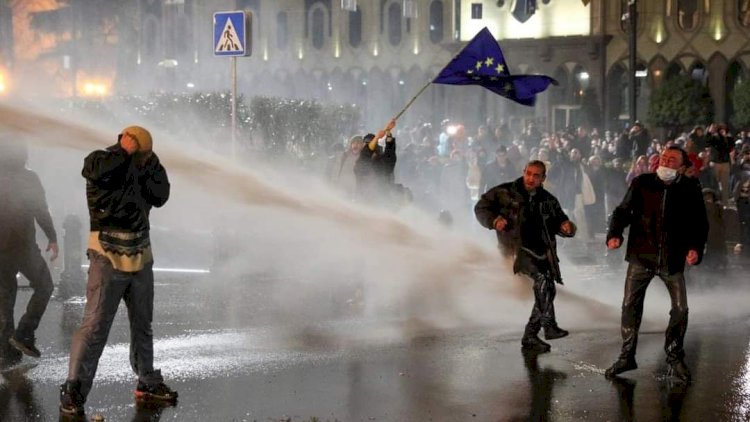    ABŞ Gürcüstanı sanksiyalarla hədələdi    