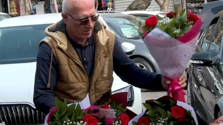    8 Mart bayramında qadınların üzünü güldürən hədiyyə nədir?   