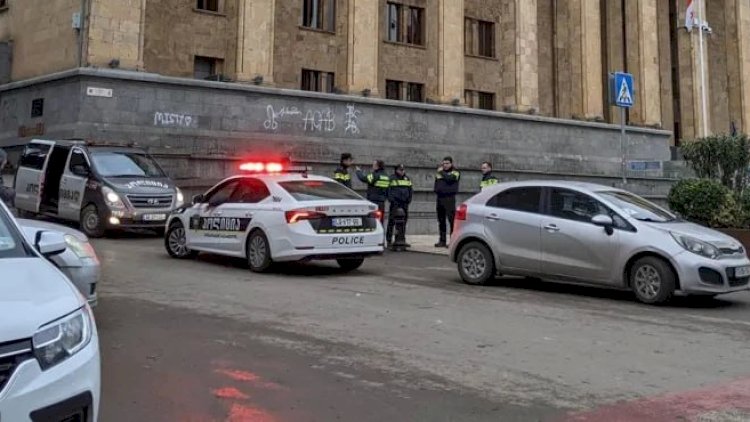    Tbilisidə gərginlik davam edir: Bu gün 15:00-da...   