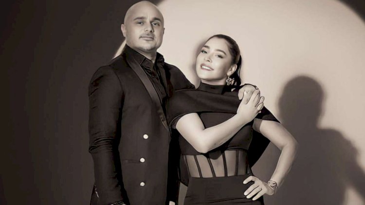    Xalq artistindən təbrik - Xanımı ilə FOTO   