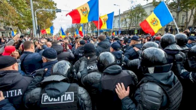    Moldovada polislə etirazçılar arasında toqquşma oldu   