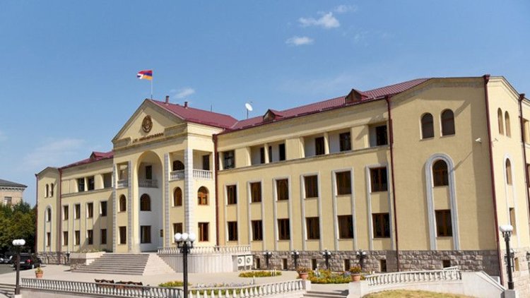    Separatçıların “səhiyyə naziri“ də istefa verdi    
