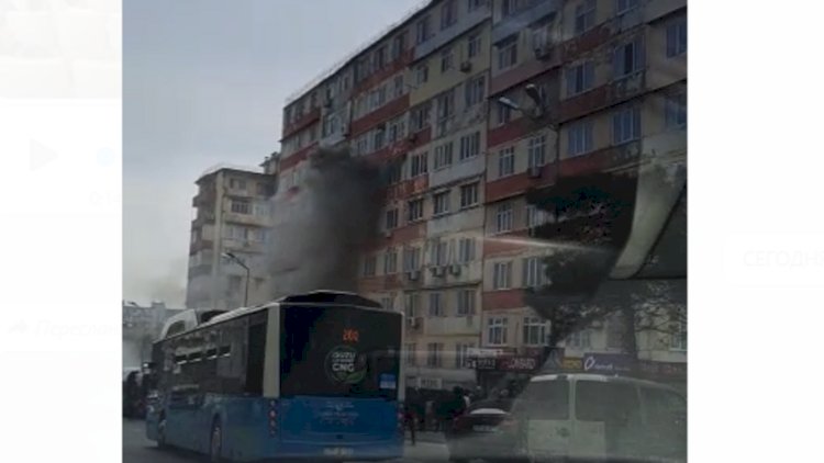    Binəqədidə bina yandı: Sakinlər təxliyə olundu   