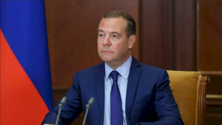    Medvedev: “Bu cür əclaflara görə...“   