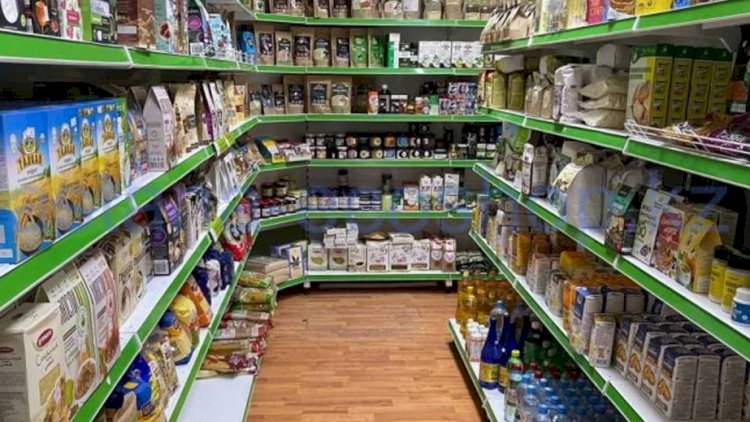    Satıcı işlədiyi marketdən 10 minlik ərzaq oğurladı   