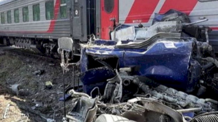    Şabranda qatarla traktor toqquşdu - Bir nəfər öldü   